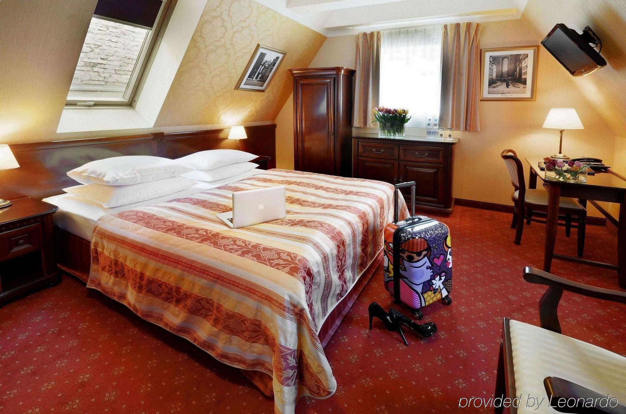 Hotel Wolne Miasto Old Town غدانسك الغرفة الصورة